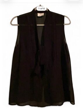 Pins & Needles Black Sleeveless Tie-Neck Blouse Pre loved Sz M